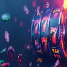 678mmk Slots မိုဘိုင်းဖြင့် MMK ဆုကြေးရနေသောကစားသမားပုံ
